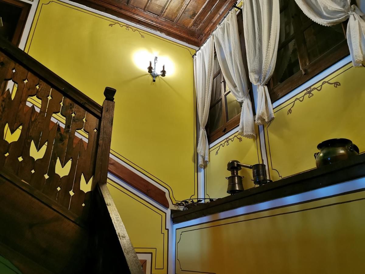 Гостевой дом Hadji Neikovi Guest Houses Копривштица-21