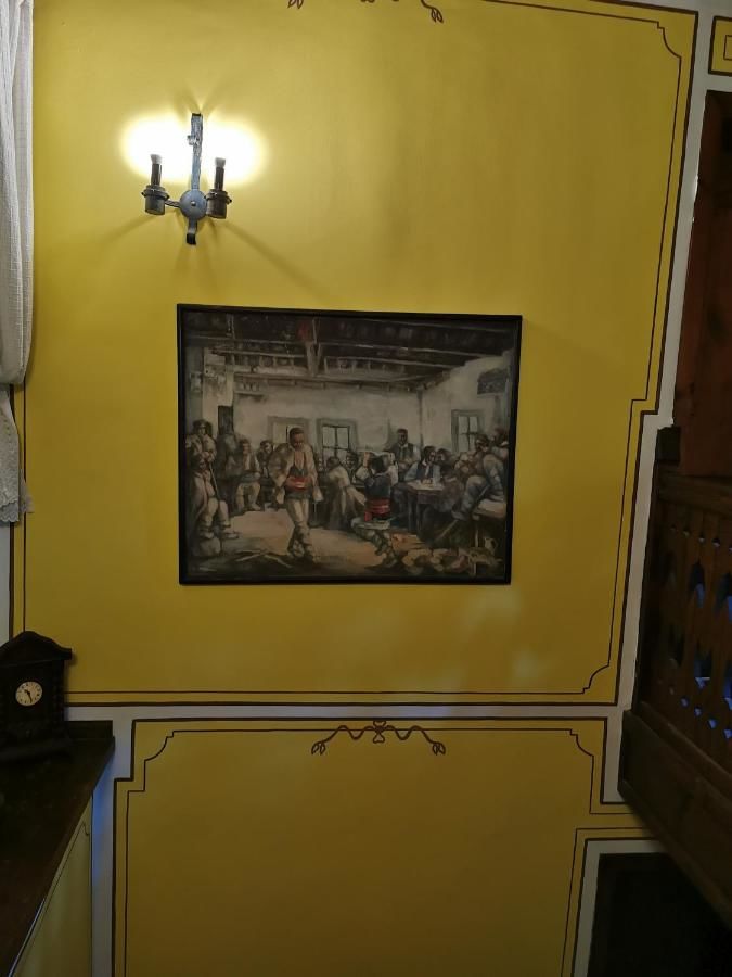 Гостевой дом Hadji Neikovi Guest Houses Копривштица-23