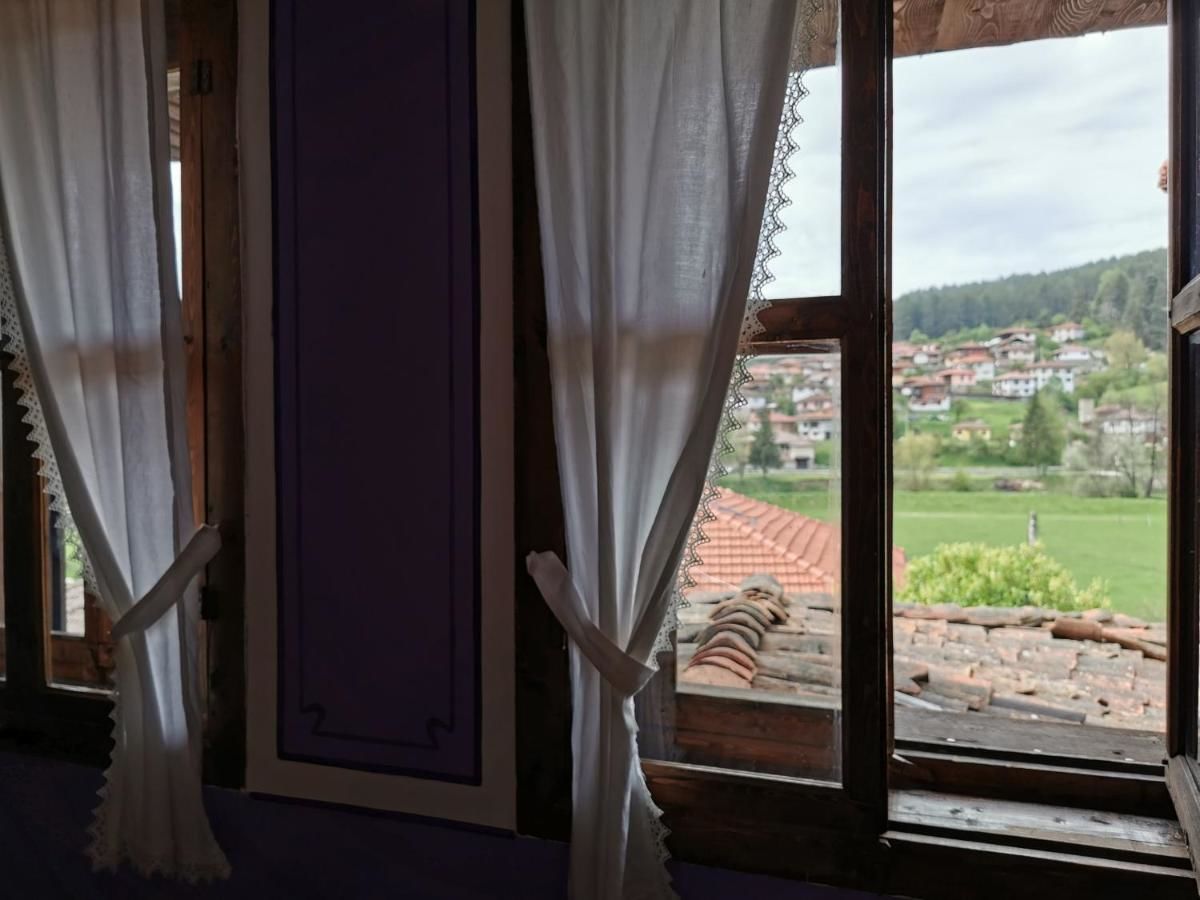 Гостевой дом Hadji Neikovi Guest Houses Копривштица