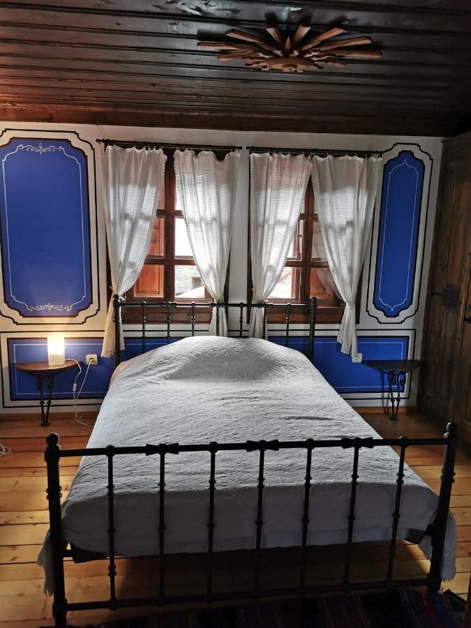 Гостевой дом Hadji Neikovi Guest Houses Копривштица